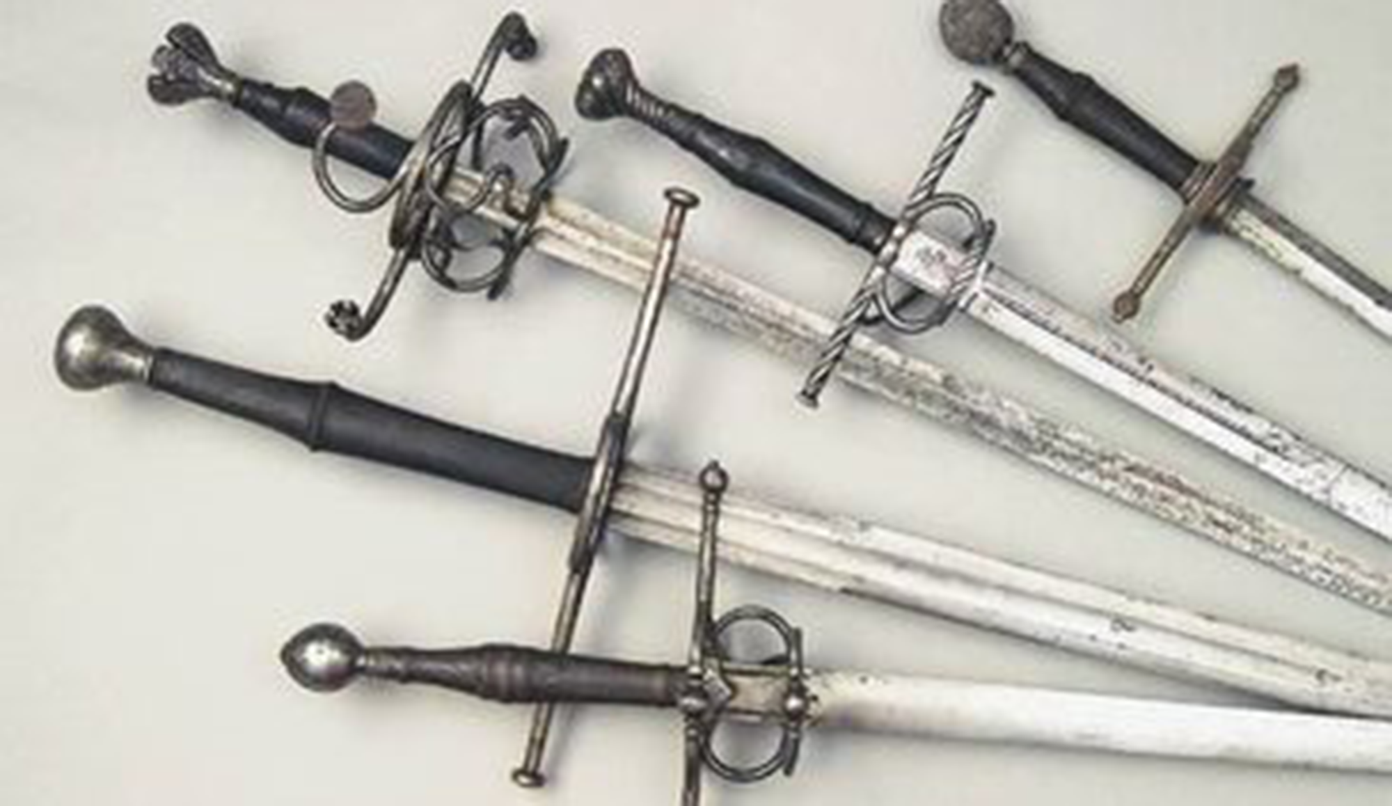 Полутораручный меч 16 века